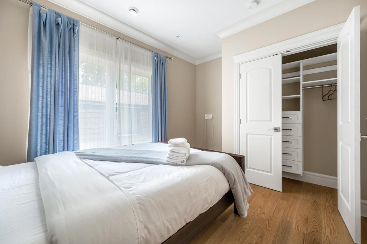 Vancouver Haven: Luxurious Private Bedroom Near Attractions Exterior foto