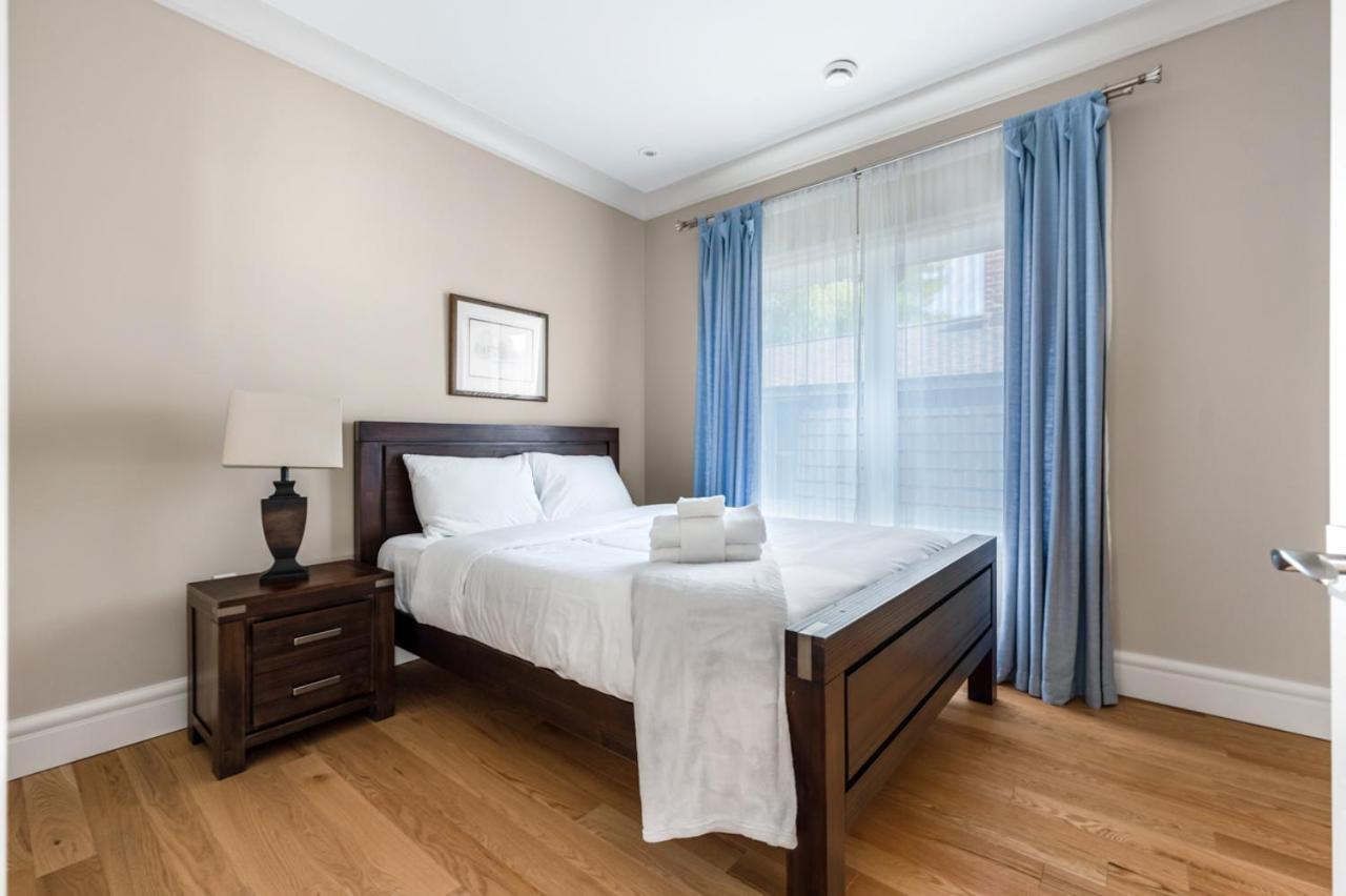 Vancouver Haven: Luxurious Private Bedroom Near Attractions Exterior foto